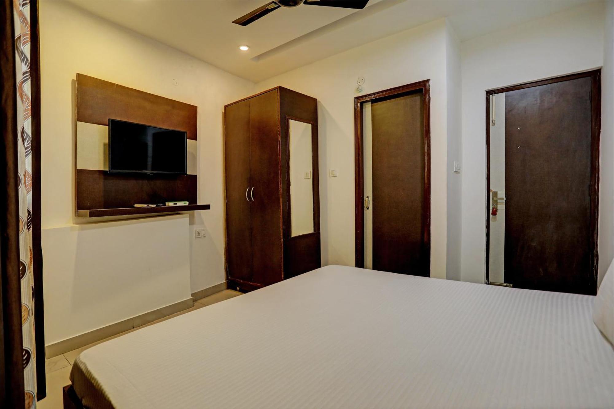 Oyo Hotel The Red Hut Chandigarh Bagian luar foto